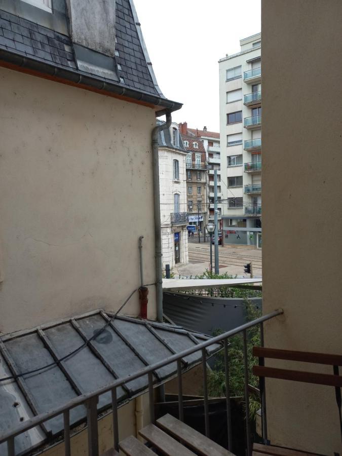 Le Carnot, A Deux Pas Du Centre Ville 贝桑松 外观 照片