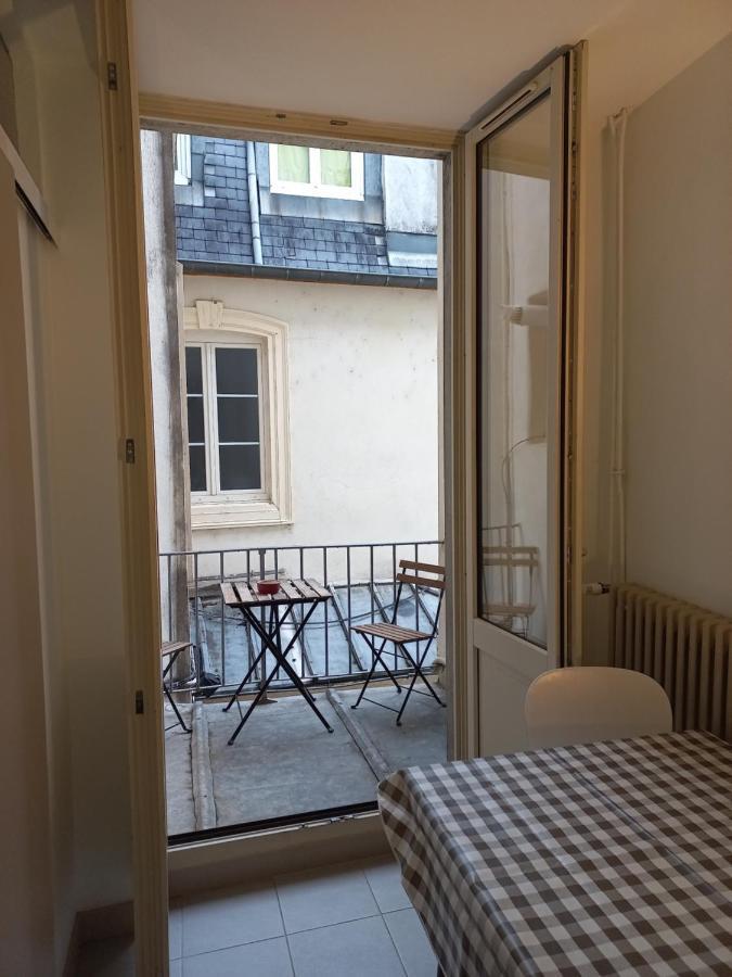 Le Carnot, A Deux Pas Du Centre Ville 贝桑松 外观 照片